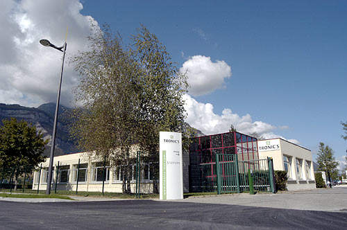 TRONIC'S Microsystems' Crolles (France) fab produces 10,000 wafers/year.
